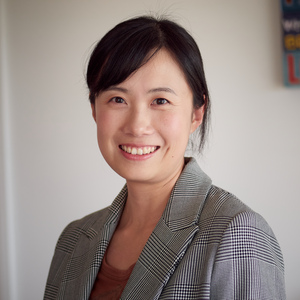 Professional portrait of Bachelor of Computer Science and Master of IT graduate Cathy Song